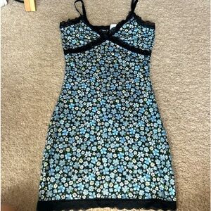H&M dress with flowers and lace on hemline and neckline